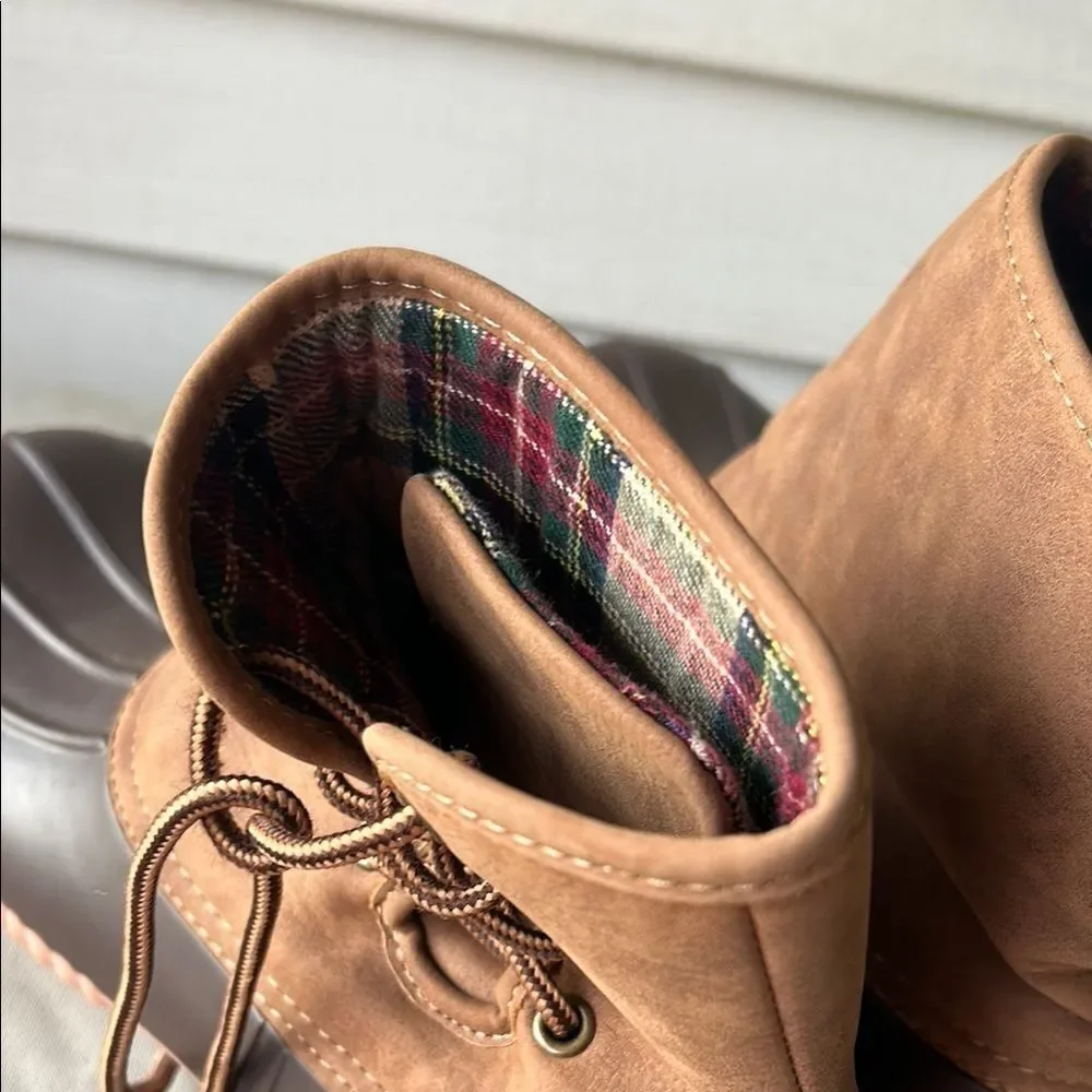 Women's Brown & Tan Winter Boots - Picture 3 of 6